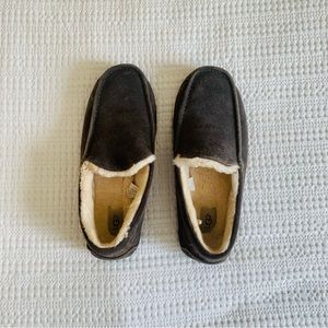 UGG Men’s Ascot Slippers
